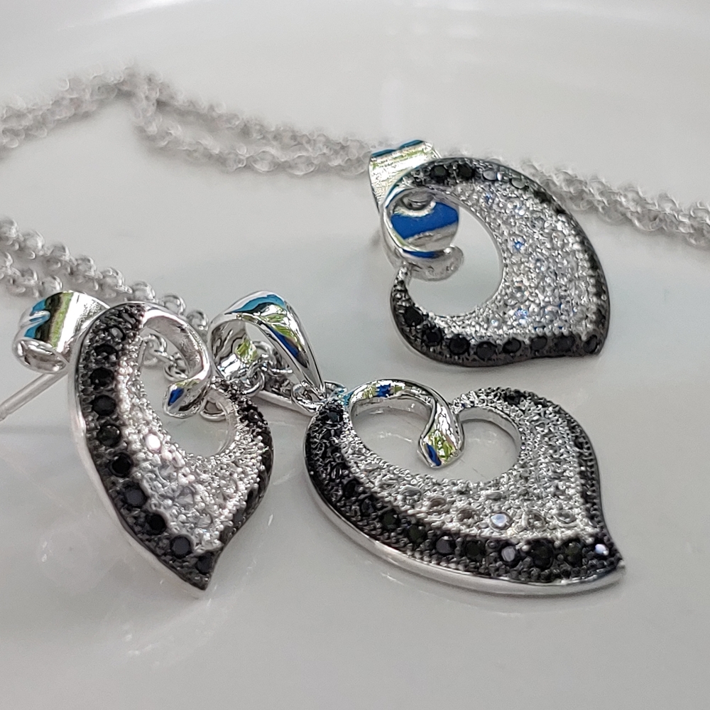 Montana Slversmith's Dancing Hearts Jewelry Set